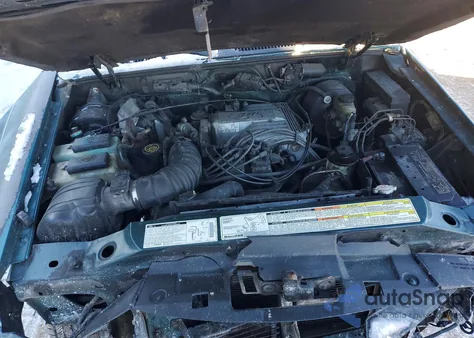 1998 Ford Explorer z USA, uszkodzony, nr VIN 1FMZU35PXWUA15928